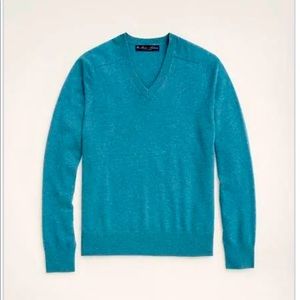 Brooks Brothers 3-Ply Cashmere Vneck Sweater - XL